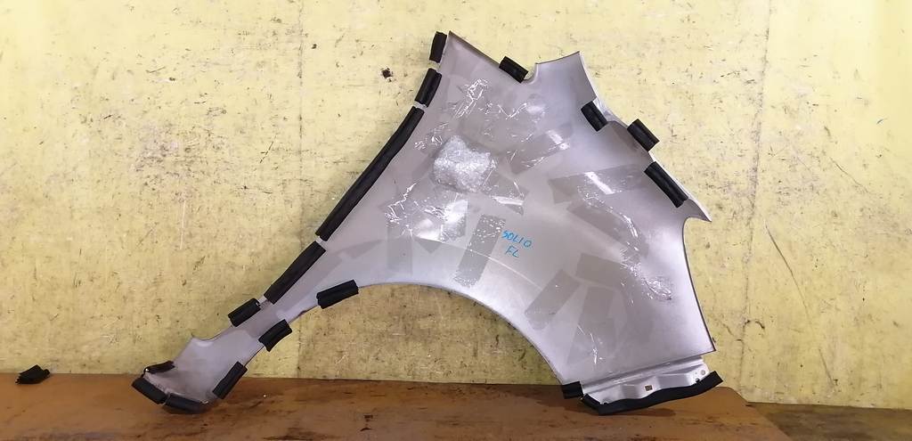 крыло Suzuki Solio