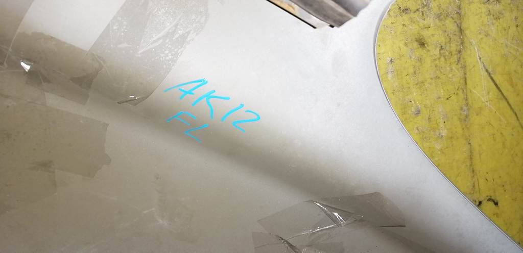 крыло Nissan March