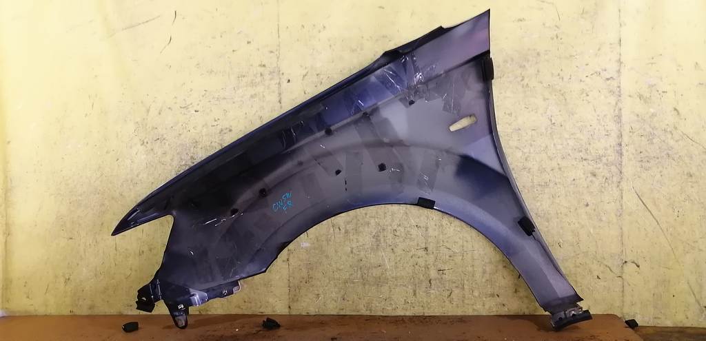 крыло Mitsubishi Outlander