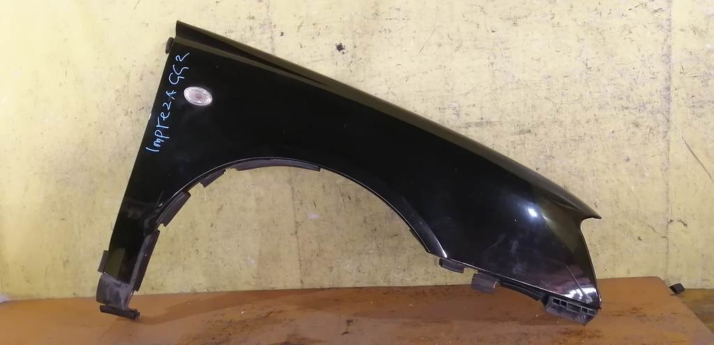 крыло Subaru Impreza
