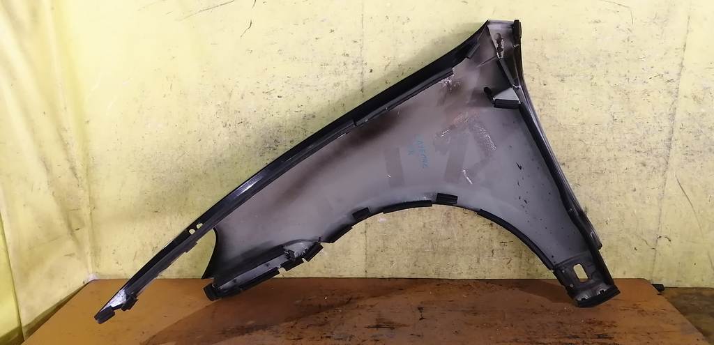 крыло Porsche Cayenne