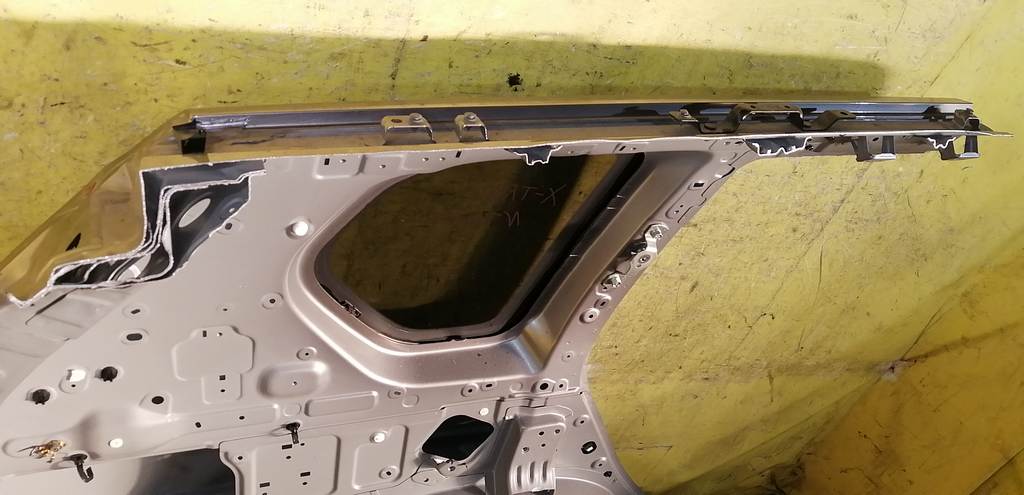 крыло Nissan X-Trail