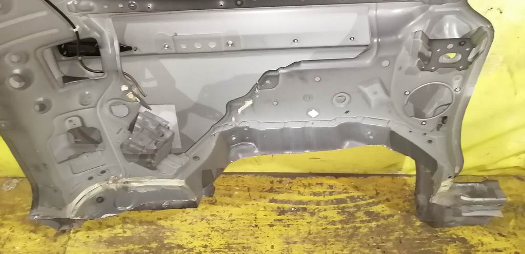 крыло Honda Stepwgn