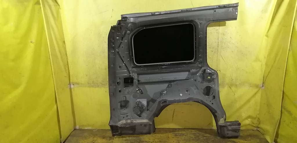 крыло Honda Stepwgn