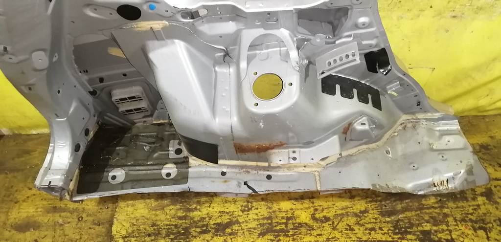 крыло Nissan X-Trail