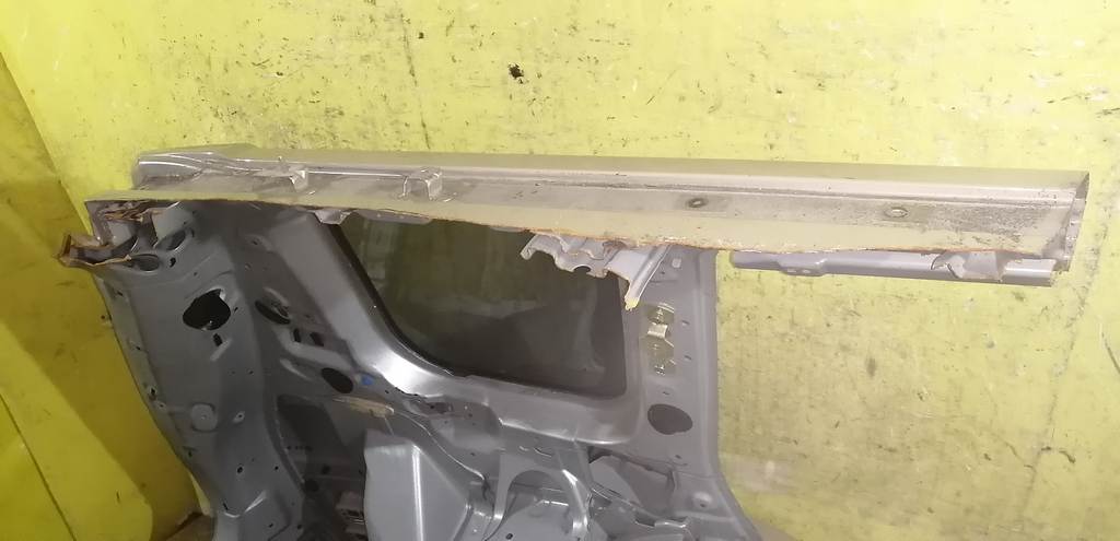 крыло Nissan X-Trail