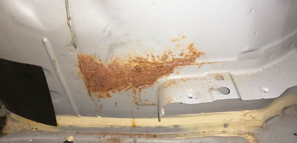 крыло Nissan X-Trail