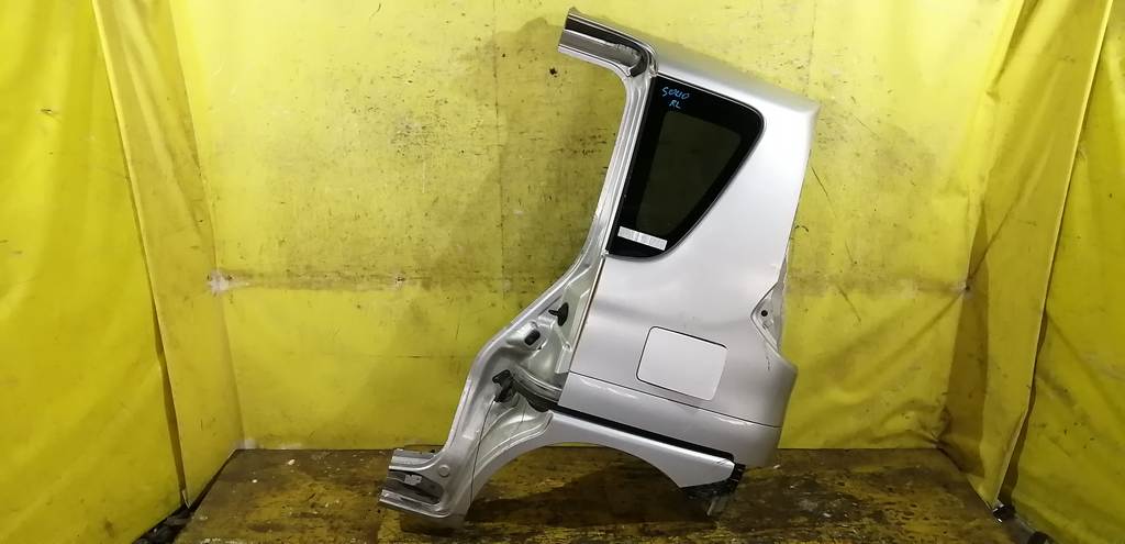 крыло Suzuki Solio