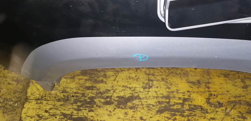 крыло Mitsubishi Pajero Mini