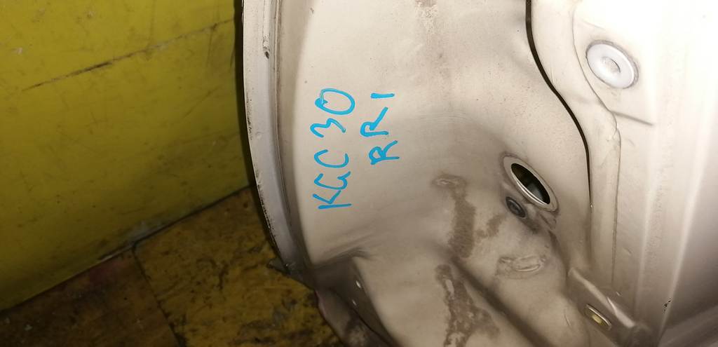 крыло Toyota Passo