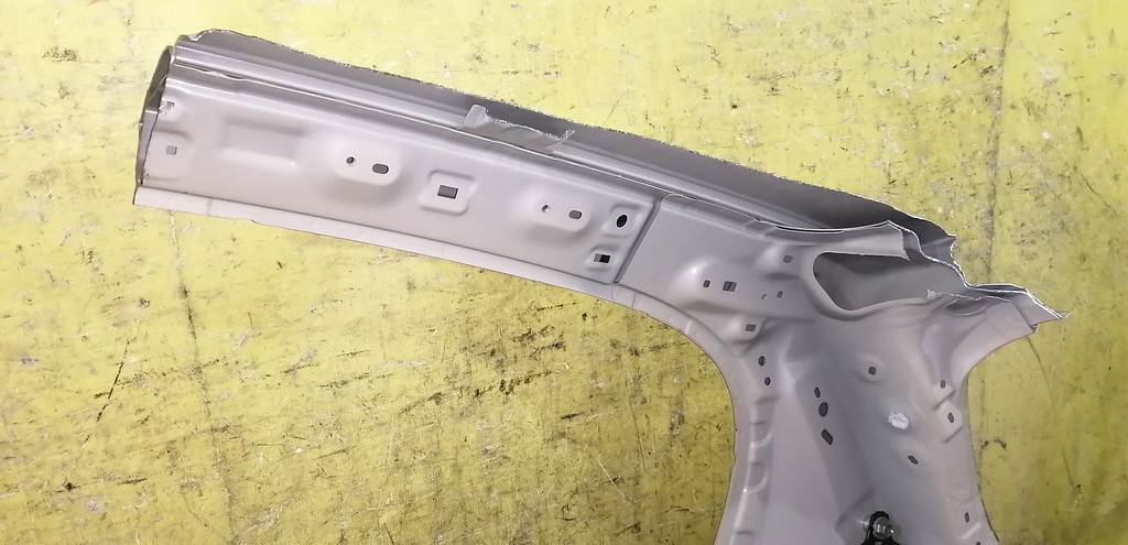 крыло Toyota Passo