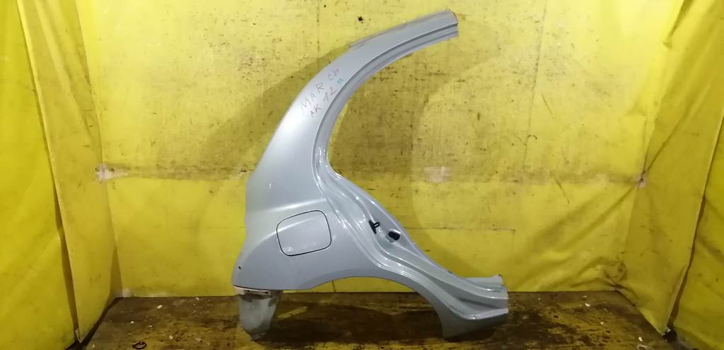 крыло Nissan March