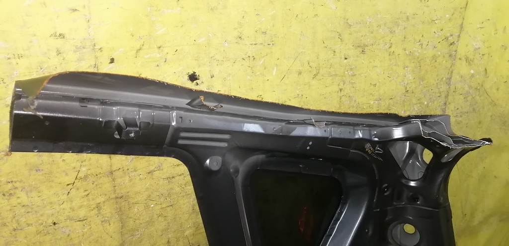 крыло Nissan Note