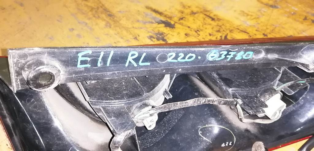 стоп-сигнал Nissan Note