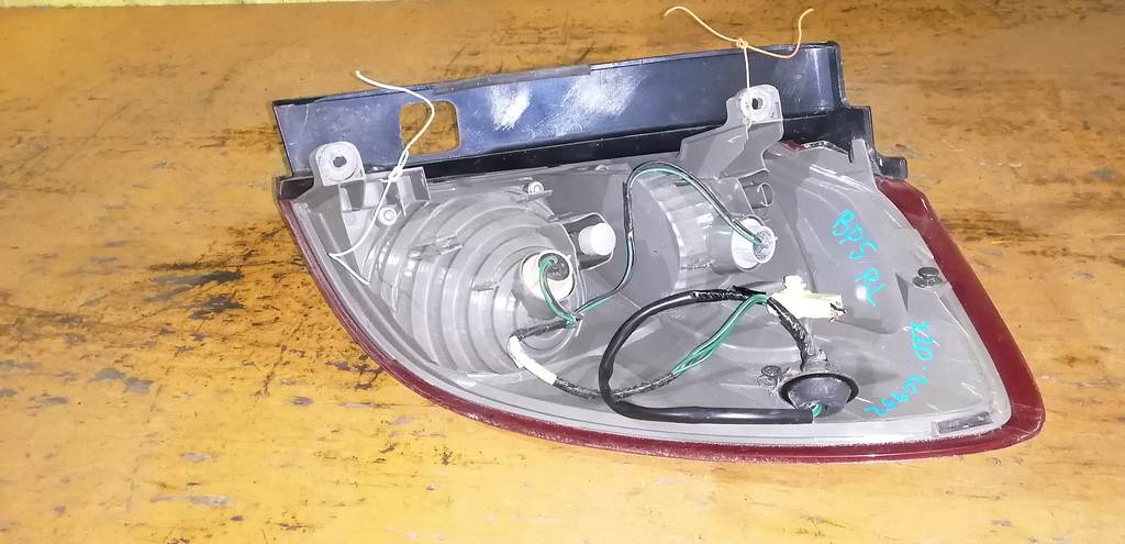 стоп-сигнал Subaru Legacy