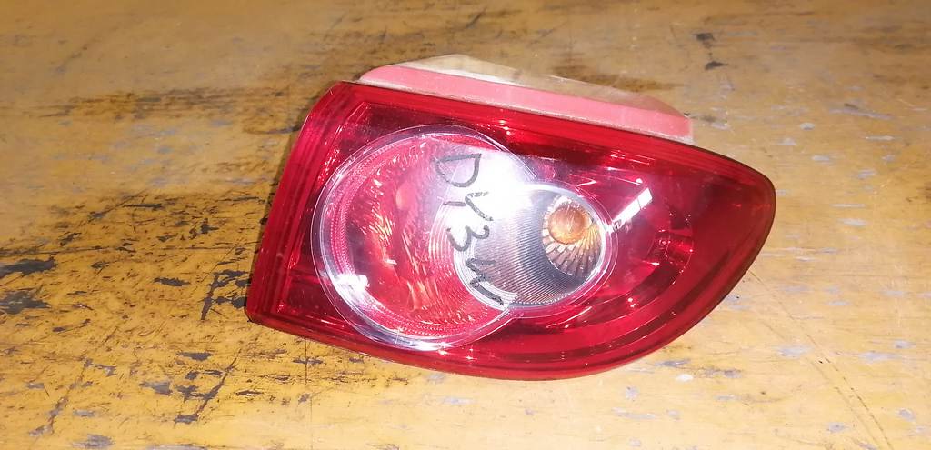 стоп-сигнал Mazda Demio