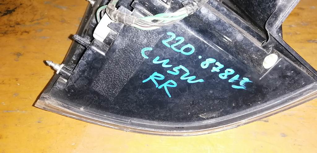 стоп-сигнал Mitsubishi Outlander