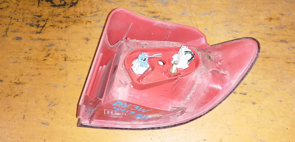 стоп-сигнал Mazda Demio