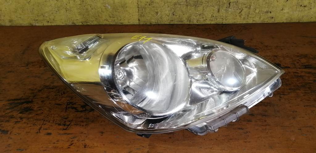 фара Nissan Note