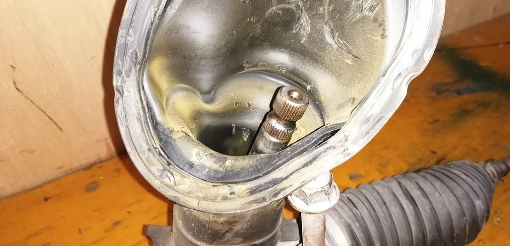 рейка рулевая Toyota Ractis