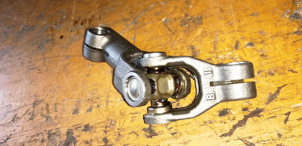 карданчик рулевой Toyota Passo