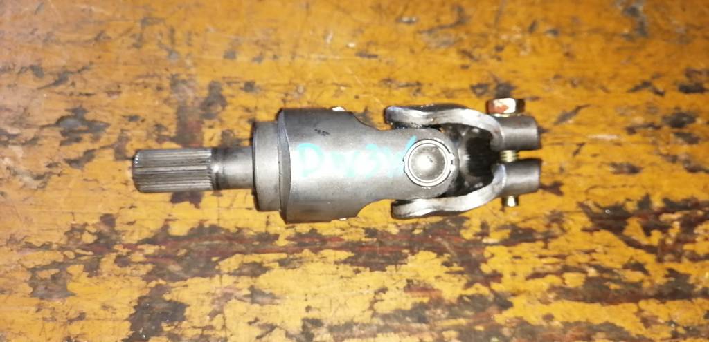 карданчик рулевой Mazda Demio