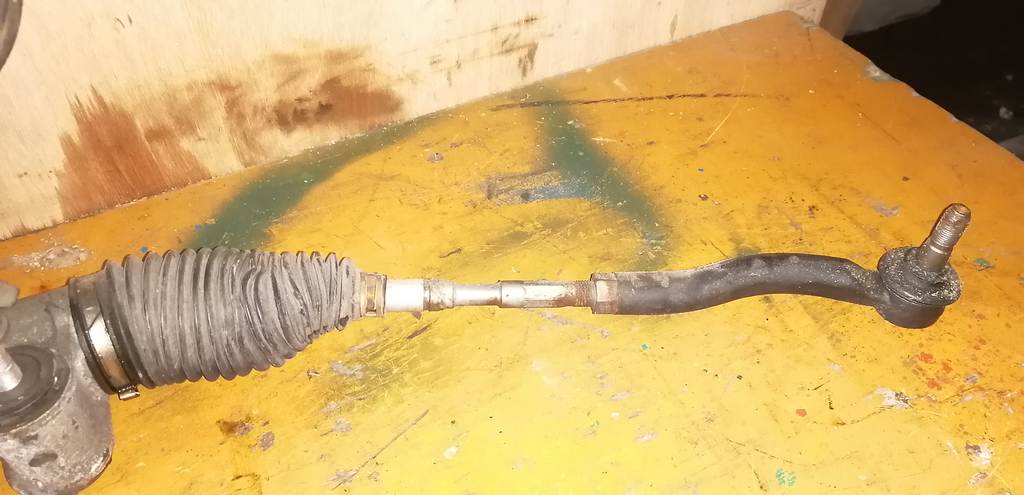 рейка рулевая Toyota Vitz