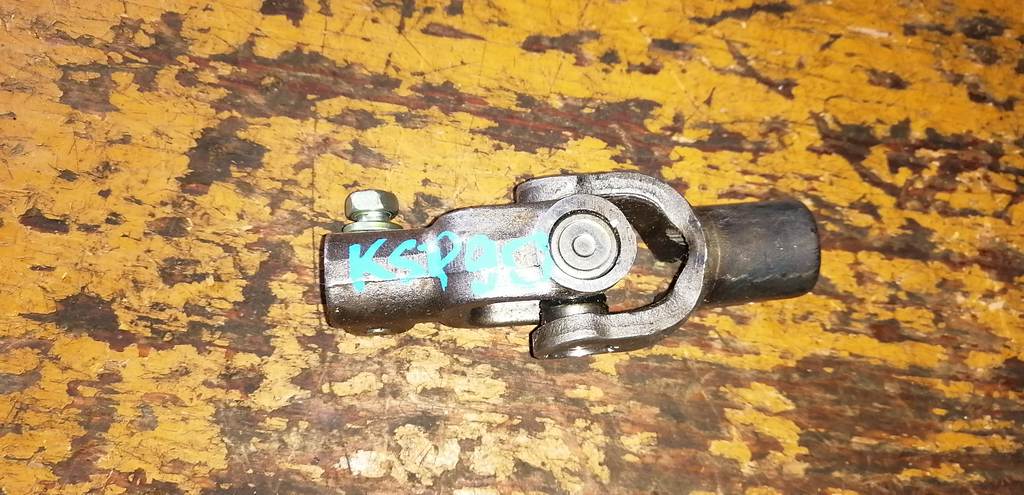 карданчик рулевой Toyota Vitz