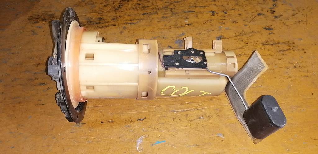 бензонасос Mitsubishi Colt