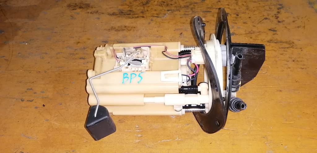 бензонасос Subaru Legacy