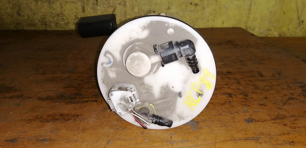 бензонасос Toyota Sienta