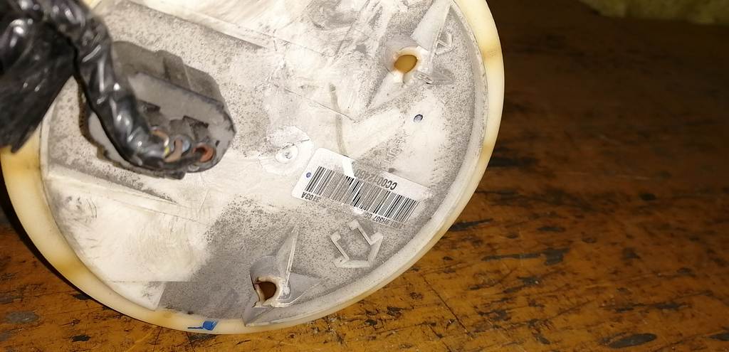 бензонасос Mazda Demio