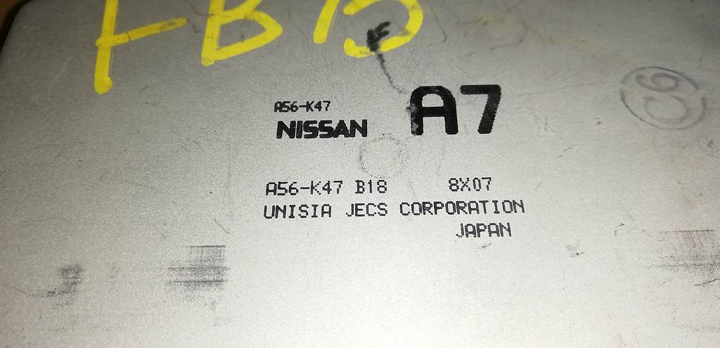 блок управления двс Nissan Sunny