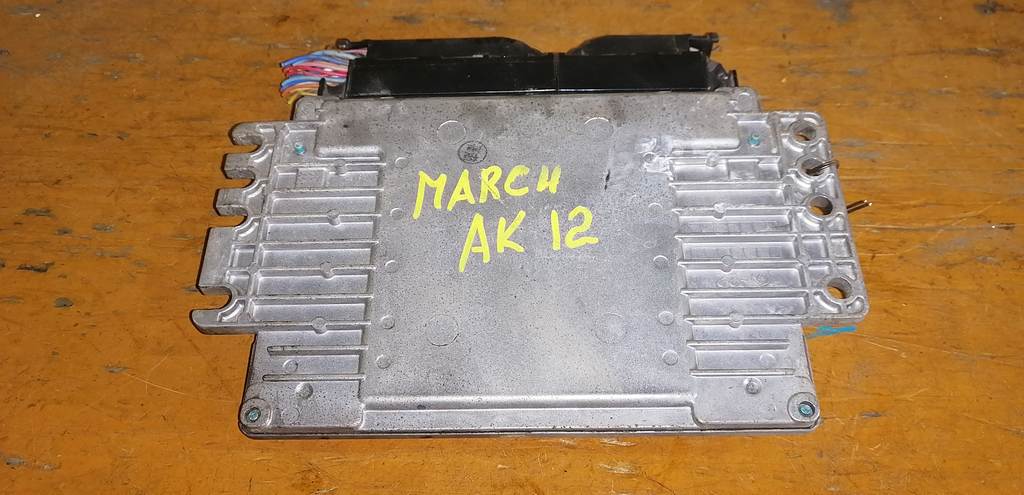 блок управления двс Nissan March