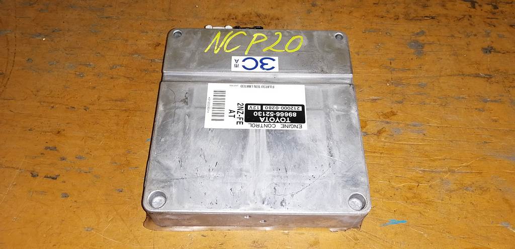 блок управления двс Toyota Funcargo