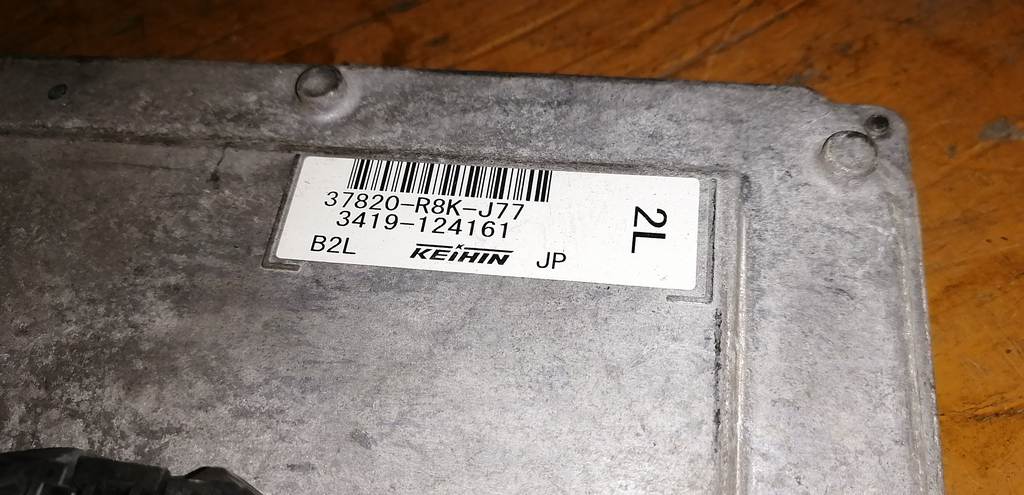 блок управления двс Honda Fit Shuttle