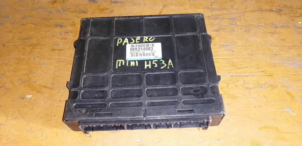 блок управления двс Mitsubishi Pajero Mini