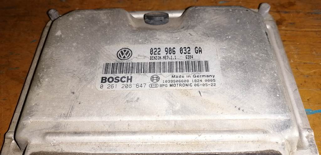 блок управления двс Volkswagen Touareg