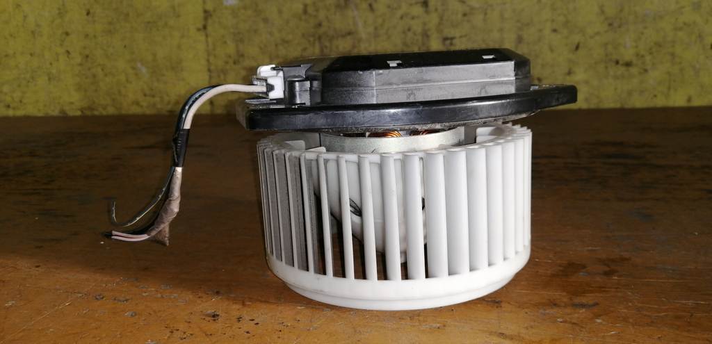 мотор печки Nissan Teana