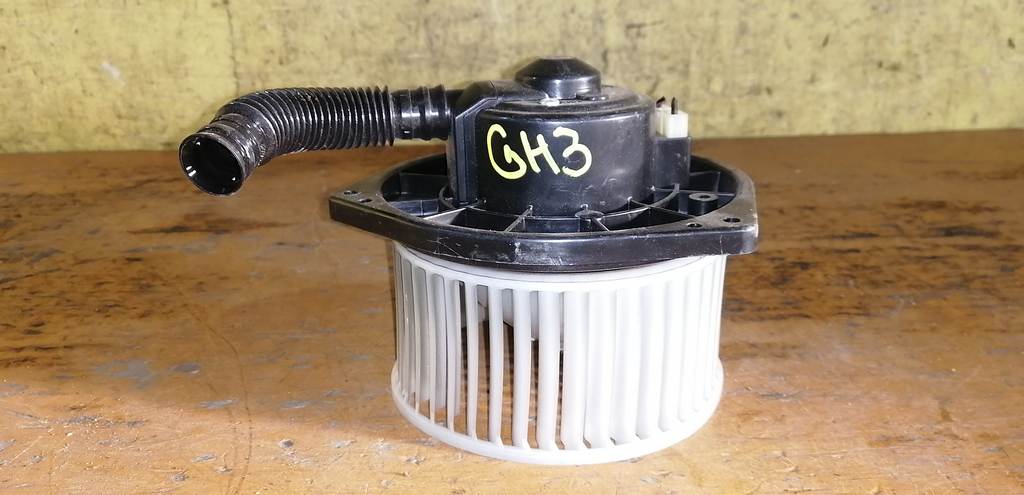 мотор печки Subaru Impreza