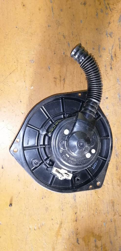 мотор печки Subaru Impreza