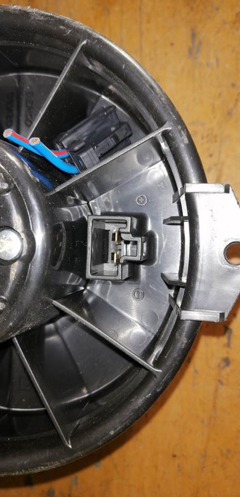 мотор печки Toyota Passo