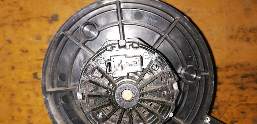 мотор печки Mitsubishi Pajero Mini