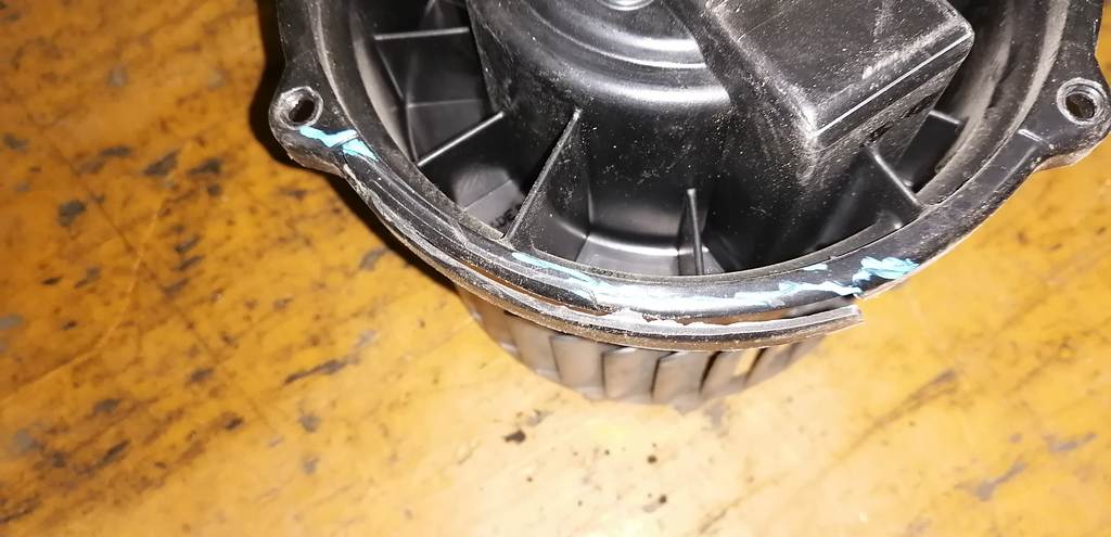 мотор печки Mitsubishi Colt