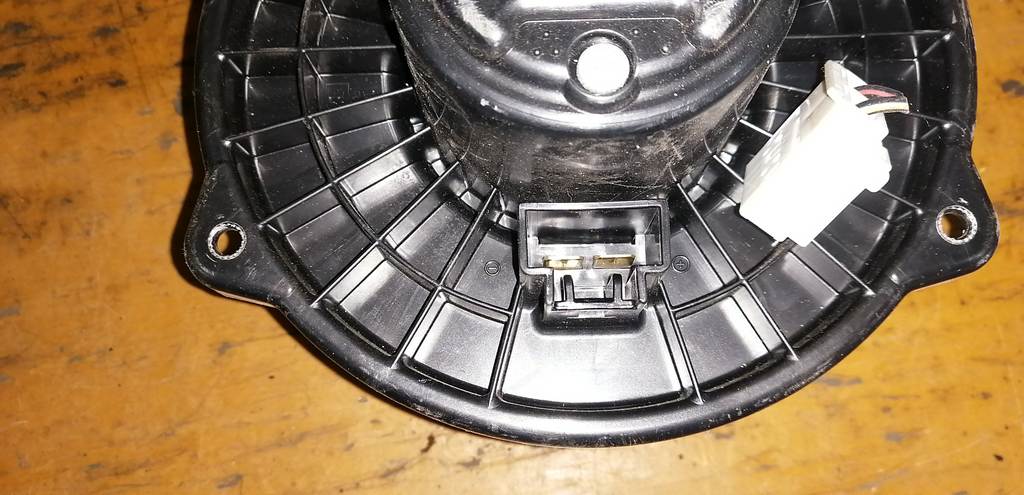 мотор печки Subaru Impreza