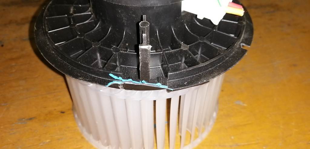 мотор печки Nissan Note