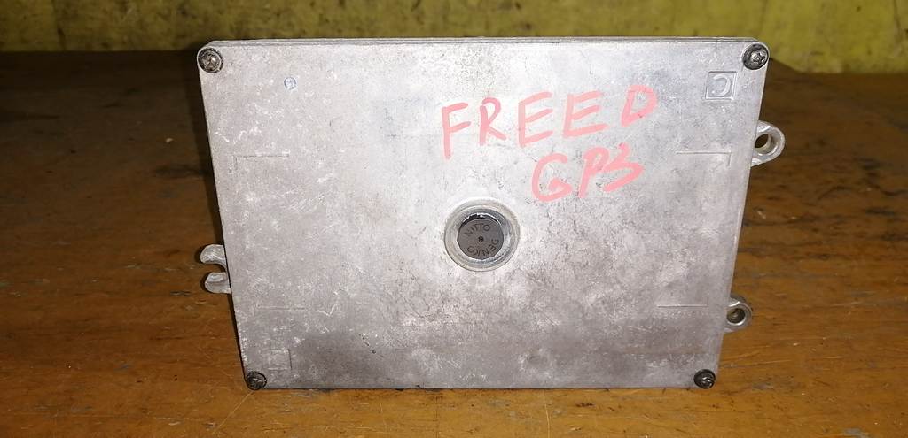 блок управления двс Honda Freed