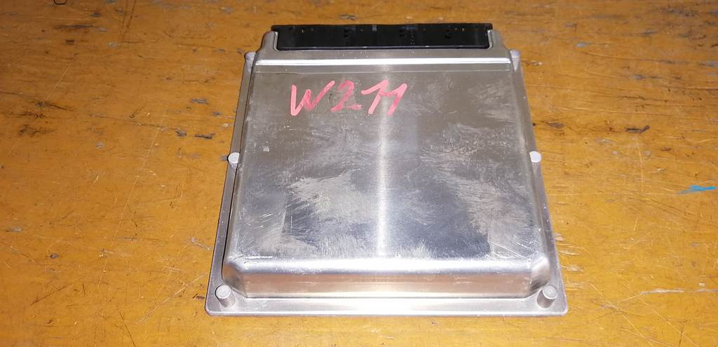 блок управления двс Mercedes-Benz E-Class