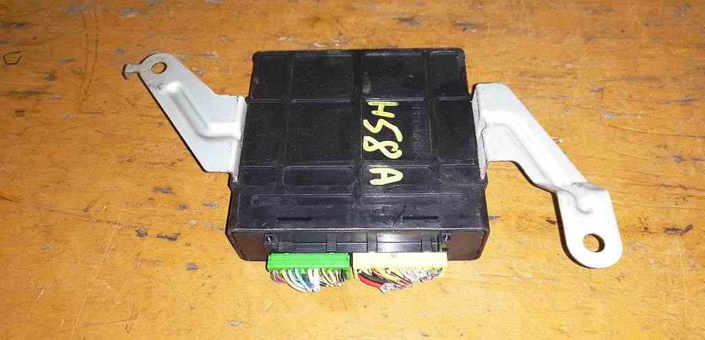 блок управления двс Mitsubishi Pajero Mini