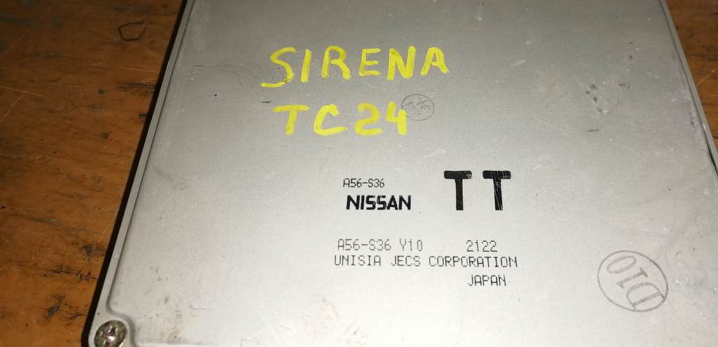 блок управления двс Nissan Serena